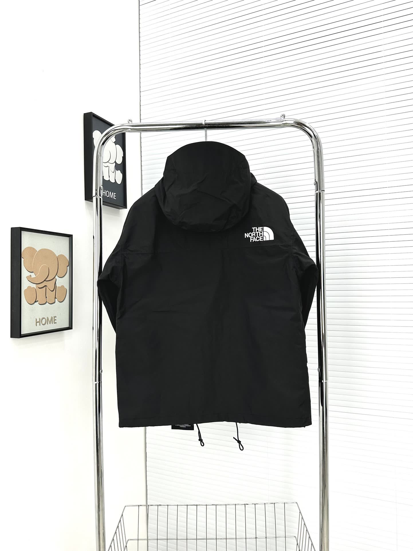 The North Face 1986 Mountain Jacket NF0A5J5N